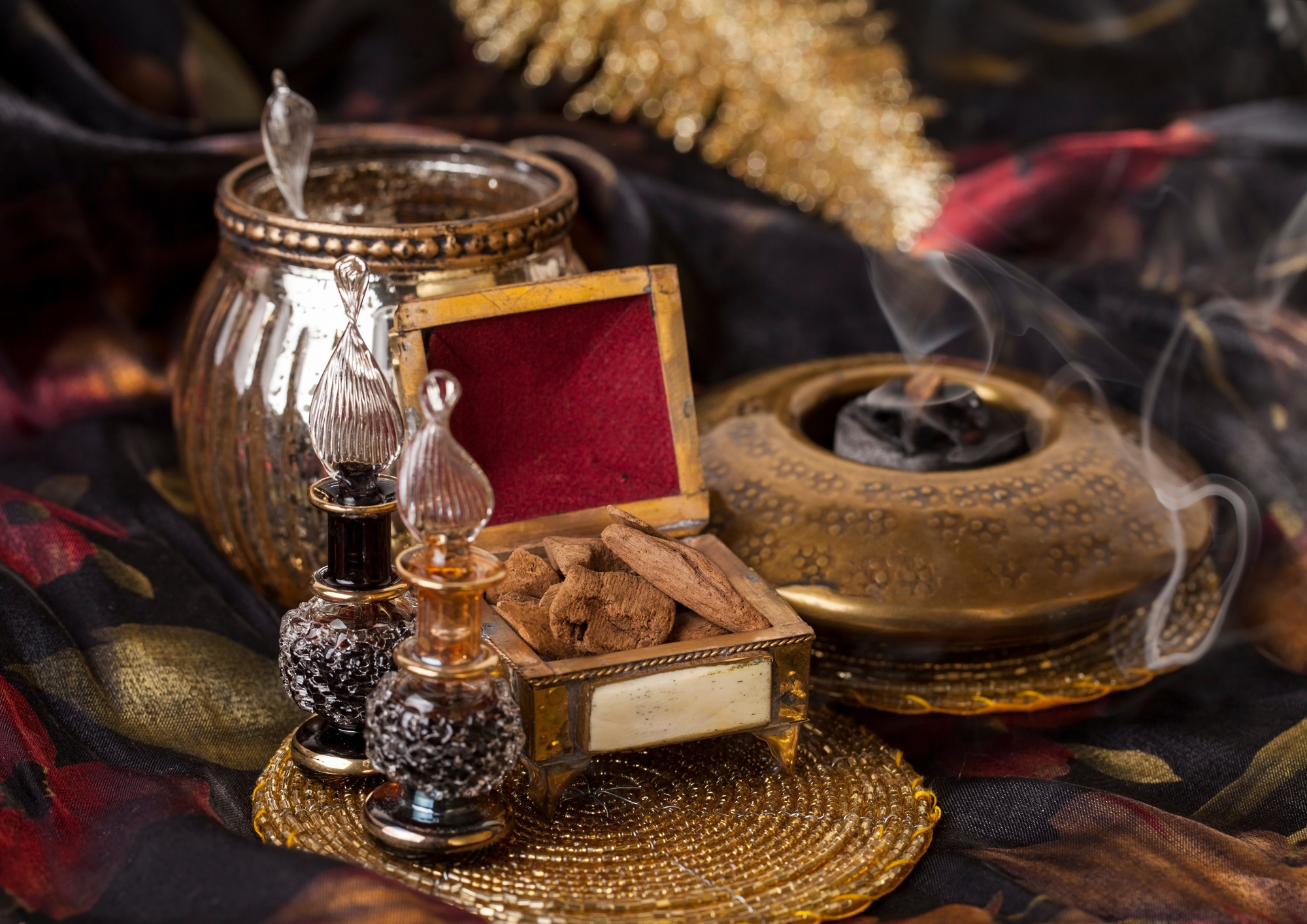 BAKHOOR ~ Seznamte se s arabským kouzlem